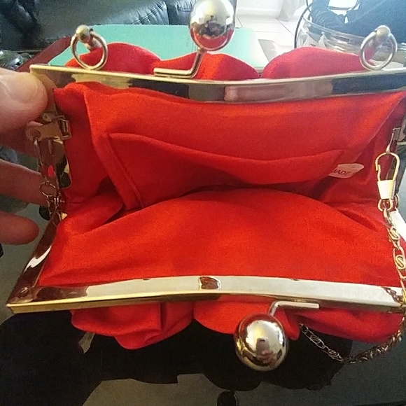 Women's Red Rose Design Clutch Bag - Picture 2 of 4